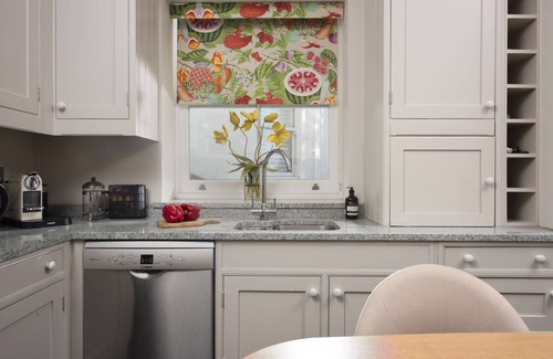 Fowey Apartment | Dolly's Plaice - a cottage that sleeps 4 guests in 2 bedrooms