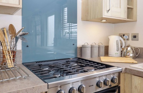 Eastbourne Cottage | DOLLYS DELIGHT, family friendly, country holiday cottage in Pevensey