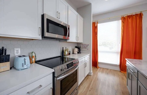 Nashville House | Dolly’s Disco – Stylish 2 BDR