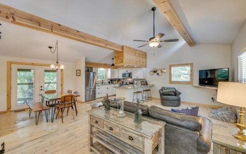 Caton Villa | Dollys Getaway