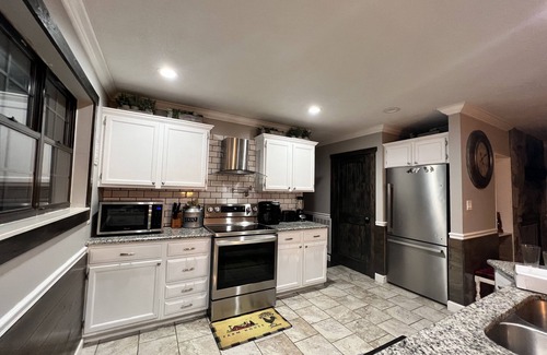 Pigeon Forge Cabin | Dollywood Fireworks View! Walk to Dollywood! Private Pool Spa Gym Sauna Arcade
