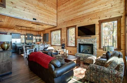 Sevierville Cabin | Dollywood Luxury Cabin | Private Pool, Hot Tub, Game Room & Theater