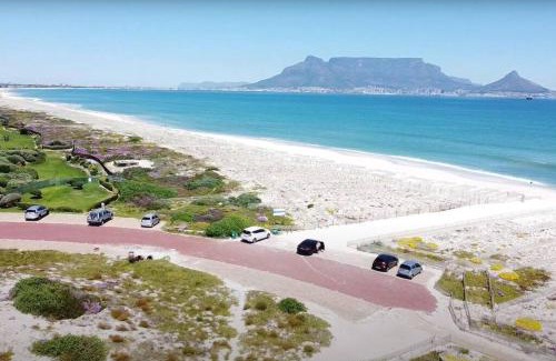 Bloubergstrand Apartment | Dolphin Beach Estate 131sm