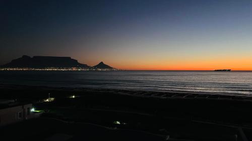 Bloubergstrand Apartment | Dolphin Beach Penthouse