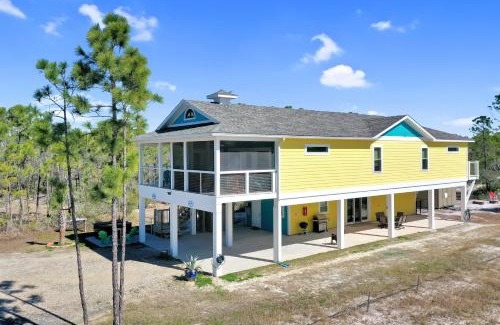 Port St. Joe House | Dolphin Daze Beach House by Pristine Property Vacation Rentals