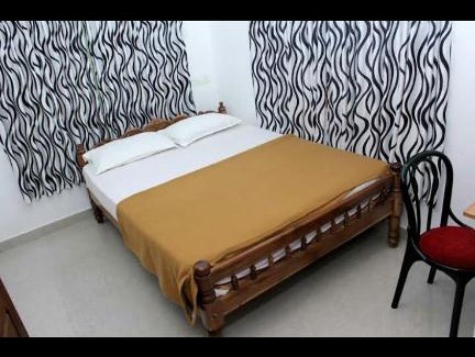 Kumily House | Dolphin Homestay
