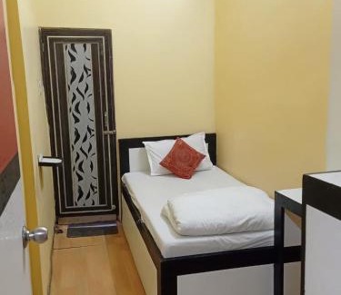 Taltala House | Dolphin hotel