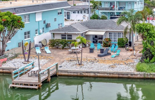 Treasure Island Apartment | Dolphin Suite, WATERFRONT, Pet Friendly, Dock!