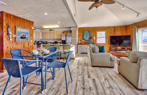 Frisco House | Dolphin Watch 224