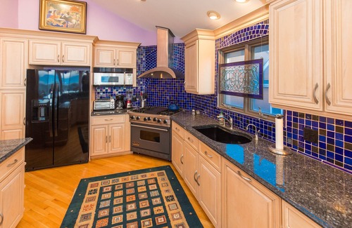 Northeast Virginia Beach House | Dolphin Watch - Oceanfront - North End VB