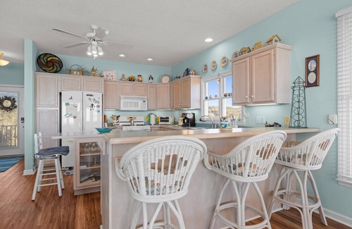 Harkers Island House | Dolphin Watch-Sound Front Home