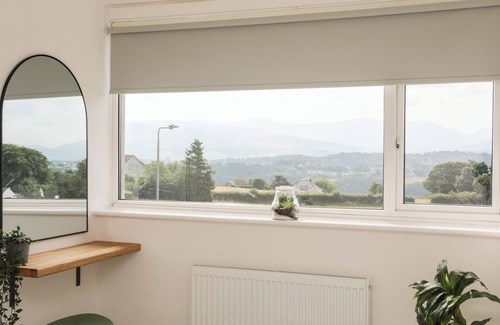 Menai Bridge Cottage | Dolwyn