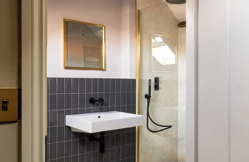 Lancaster Hotel | Domain Boutique Rooms