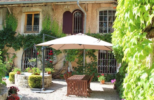 Marnoz House | Domaine de Bellevue Gîte du Mont Begon