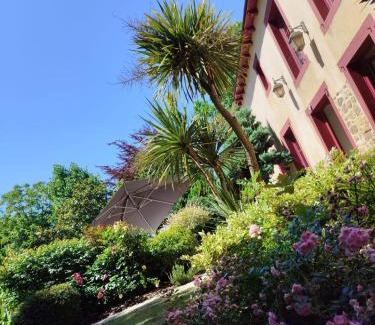 Miniac-sous-Becherel Bed & Breakfast | Domaine de Corbelande