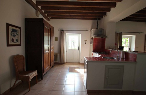 Averdon House | Domaine de Champouteau - LES HORTENSIAS Large charming gîte 5* 12 persons