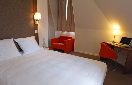 Bouray-sur-Juine Hotel | Domaine de Frémigny