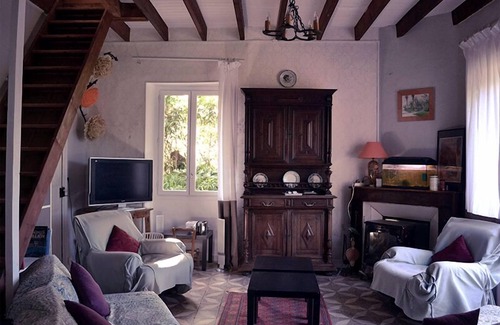 Champagne-et-Fontaine House | Domaine de Puytirel