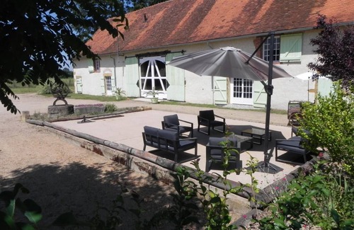 L'Hopital-le-Mercier House | Domaine de la Guinchère