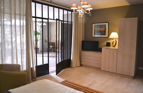 Castelnau-sur-Gupie Bed & Breakfast | Domaine de la Gazaille