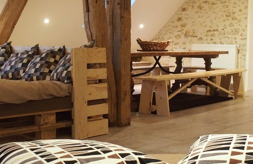 Chateaufort Cottage | Domaine de la Geneste stable loft