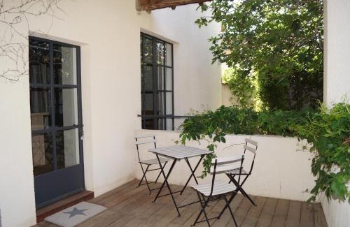 Eyragues Bed & Breakfast | Domaine de la Girafe