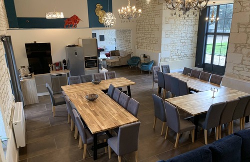 Sepmes Villa | Domaine de La Retardière *, heated swimming pool