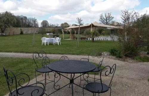 Fye House | Domaine de Meslay