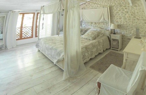 Moulis-en-Medoc House | Domaine de Quittignan Brillette