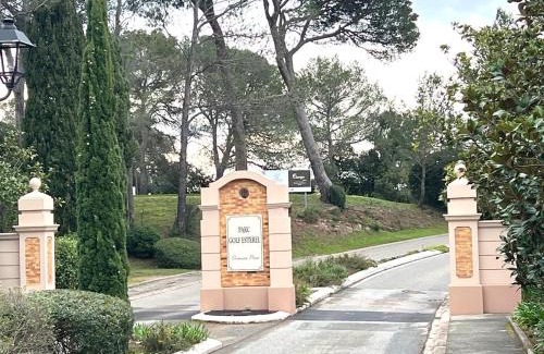 Valescure Apartment | Domaine de Valescure Residence Saint-Raphaël