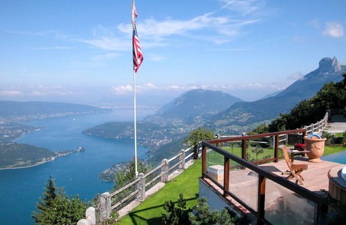 Faverges-Seythenex Villa | Domaine Des Glieres - Fourteen Bedroom Villa, Sleeps 15