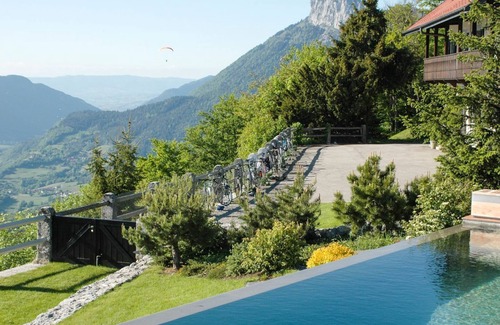 Faverges-Seythenex Villa | Domaine Des Glieres - Fourteen Bedroom Villa, Sleeps 15