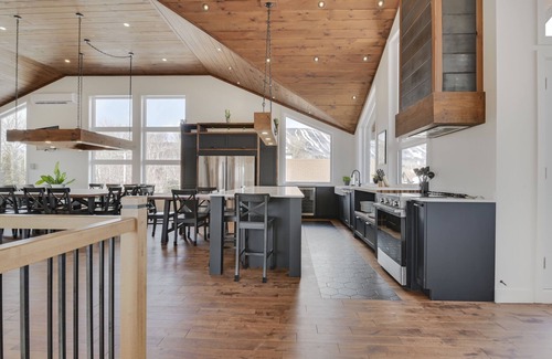 Beaupre House | Domaine Des Mésanges