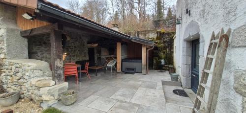 Villy-le-Bouveret House | Domaine des moulins - La tour et son spa