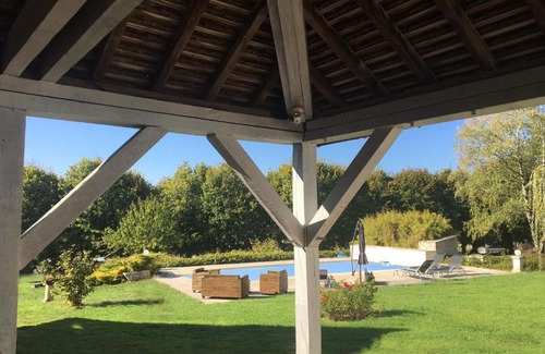 Ravieres House | Domaine des Tilleuls - Grand Jardin avec Piscine privée sur le Canal de Bourgogne