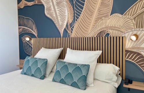 Louresse-Rochemenier House | Domaine des Varennes