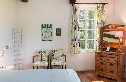 Salernes Bed & Breakfast | Domaine du Clos d'Alari-chambres d'hôtes au milieu des vignes