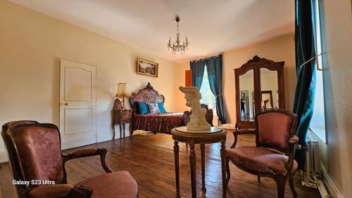 Fleuriel House | Domaine du Corgenay