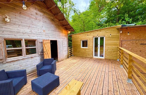 Lachapelle-sous-Chaux Cabin | Domaine du morbues cabin