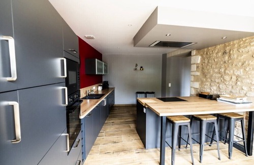 Saint-Vincent-sur-Jard Cottage | Domaine de la Coutardière 15 beds/Inner poo