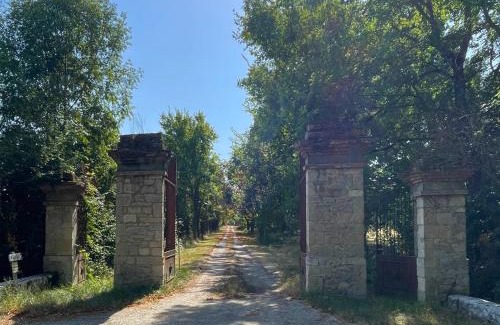 Puygaillard-de-Quercy Apartment | Domaine Rauly