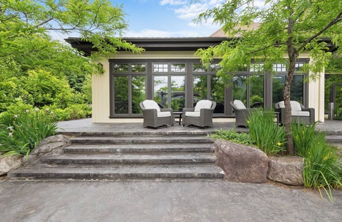 Stoneham-et-Tewkesbury House | Domaine Tewkesbury