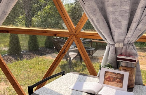 South Haven Cabin | Dome #2 - Dome Haven Campground - Escape, Unwind, Repeat!
