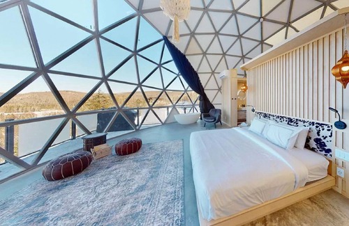 La Conception Ski Chalet | Dome at Bel Air Ideal for a couple - Private Jacuzzi & sauna - Bbq - Fireplace