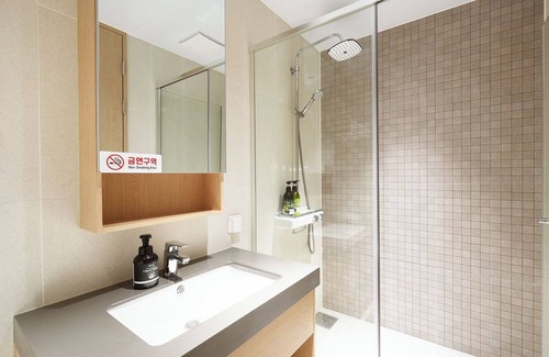 Sokcho Hotel | Dominiclava Sokco