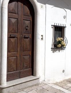 Monte Sant'Angelo Apartment | Domus Anganima