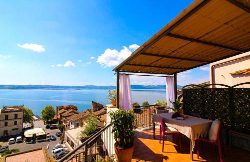 Lake Bracciano House | Domus Angularia