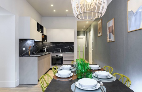 Quartiere III Pinciano Condo | Domus Augustea - Luxury Accommodations