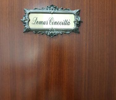 Cinecitta Bed & Breakfast | Domus Cinecittà