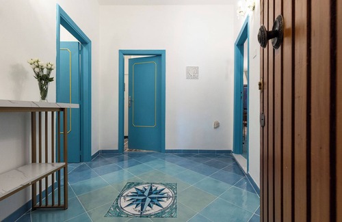 Gaeta Apartment | Domus Vittorio double room with balcony and sea view